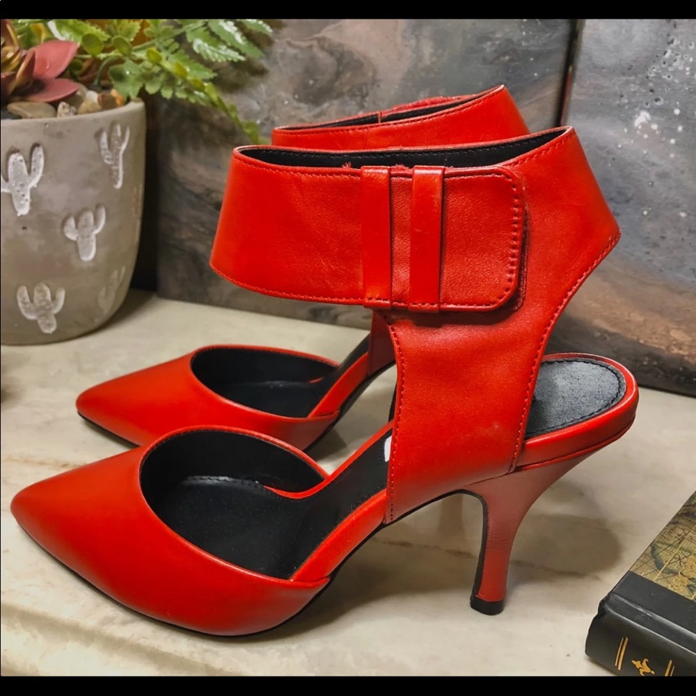 Steve Madden Red Heels “Swift” Pointy Toe Pump